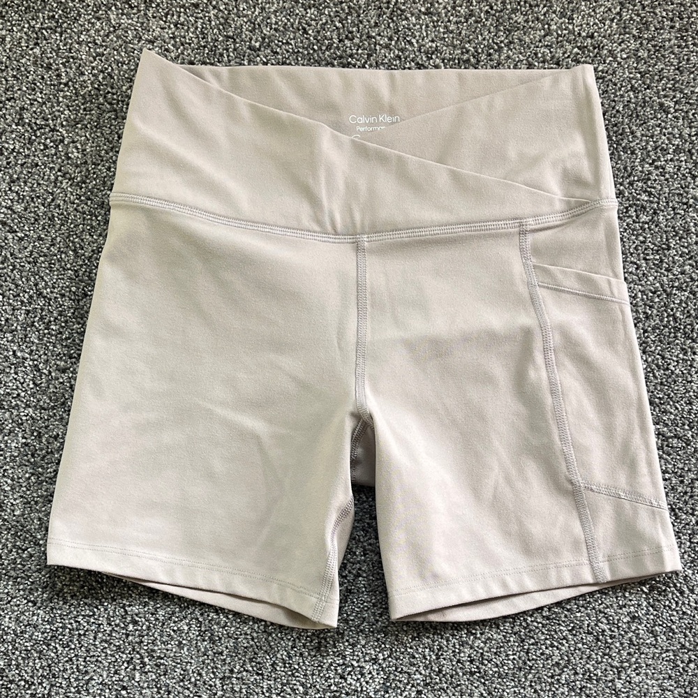 Calvin Klein Performance Womens Crossover Waist Bike Premium Shorts